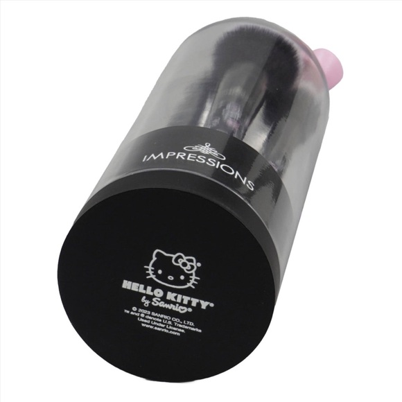 Impressions Vanity x Hello Kitty “The Favorites" Bell Jar 6-Piece Brush Gift Set - Picture 3 of 8